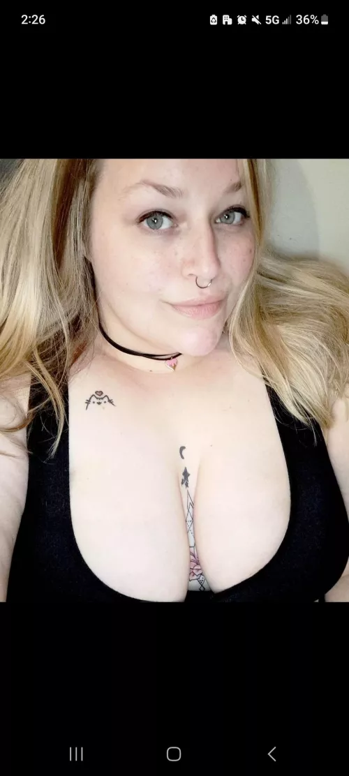 Come cuddle with me 🙂