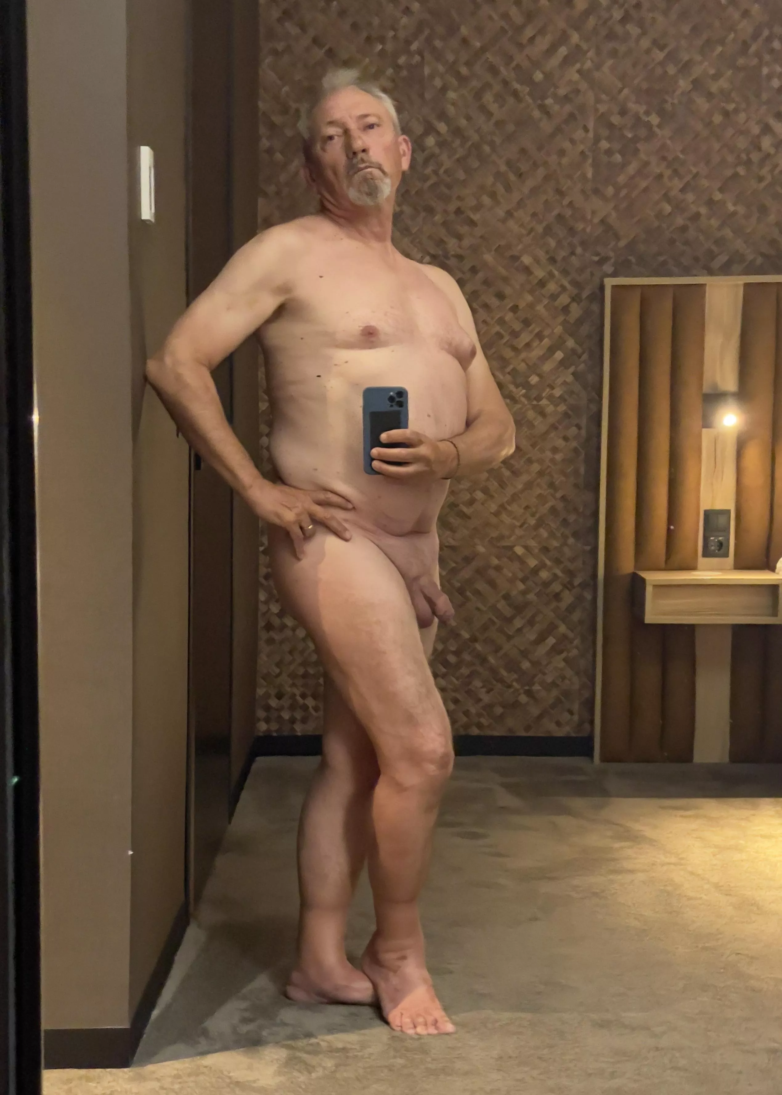 Dare you (male full body)