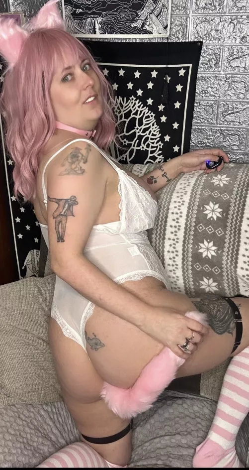 Does my ass look good in white?