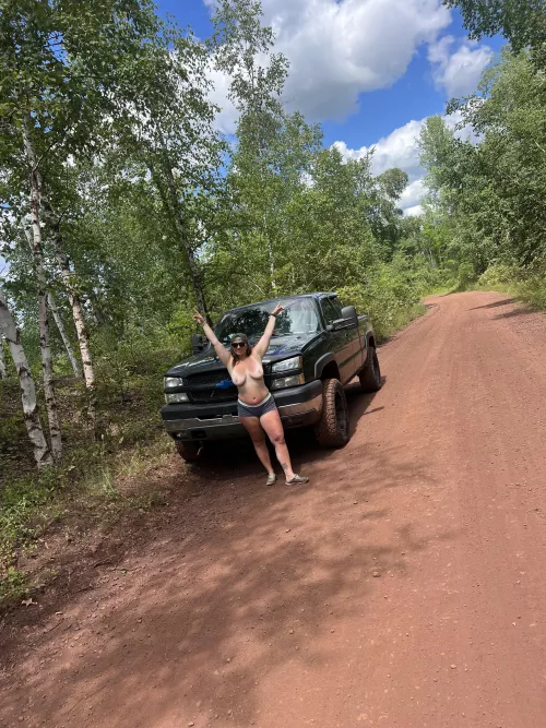 Happy Monday Everyone! I hope you enjoy 😘 (F)