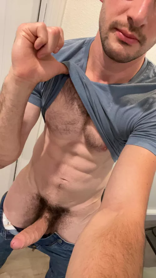 Home from work, and so happy to see you 😍