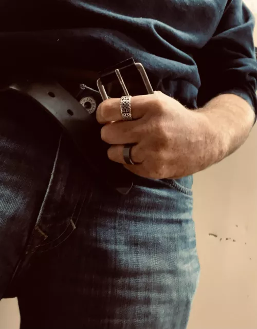 I bet you can hear the belt “thwip” in your head. 😈