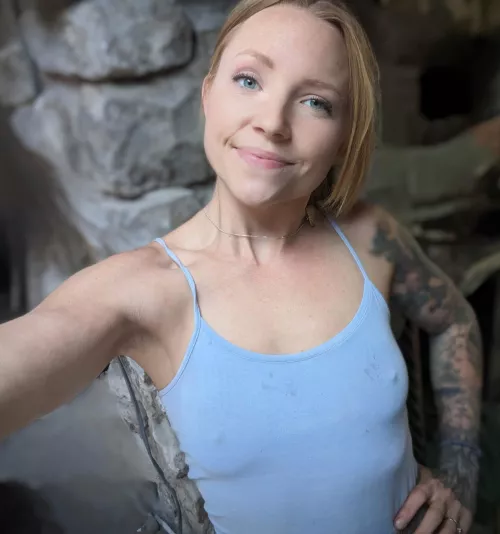 I'm 31 today. Would you cum on me or in me on my birthday