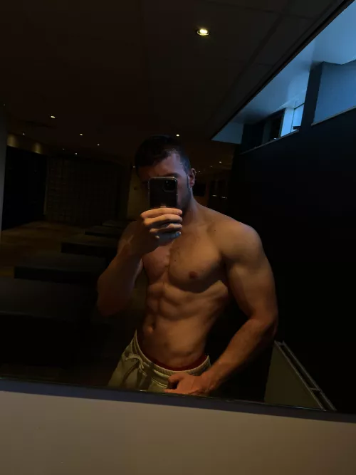 (M) after workout pump 😮‍💨