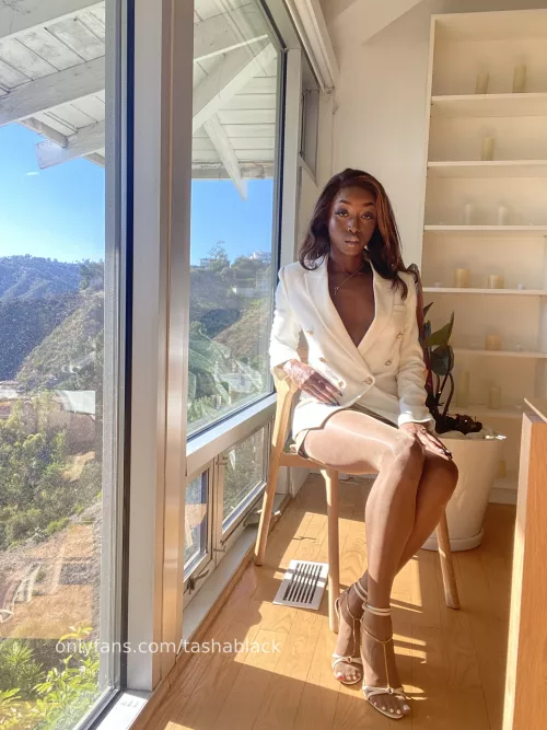 Shiny sheer is your turn on, right? 💕