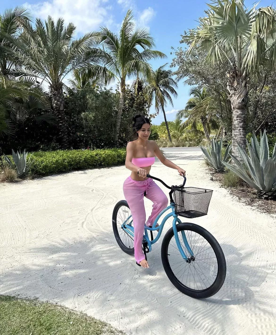 Sometimes…. You just want to be a bicycle🥵🥵