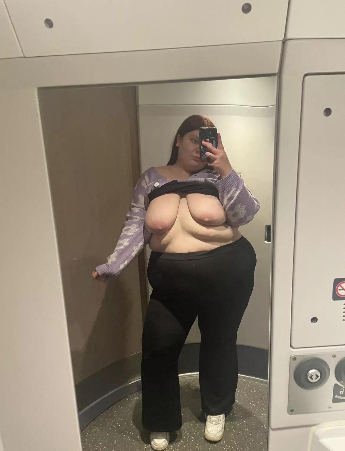 Wanna fuck a fat girl in public?