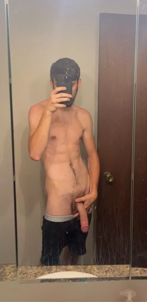 Who could make me harder😈