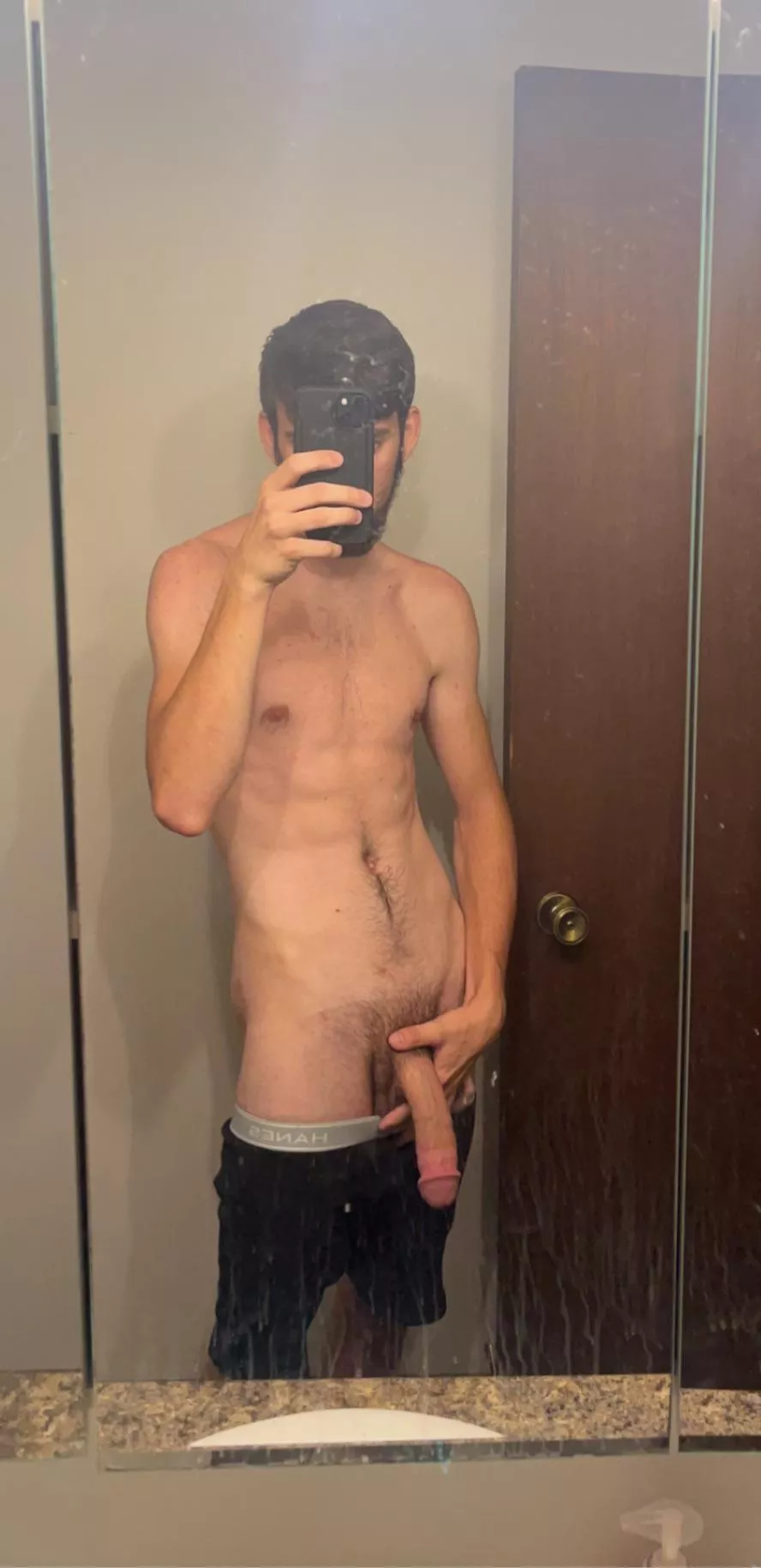 Who could make me harder😈