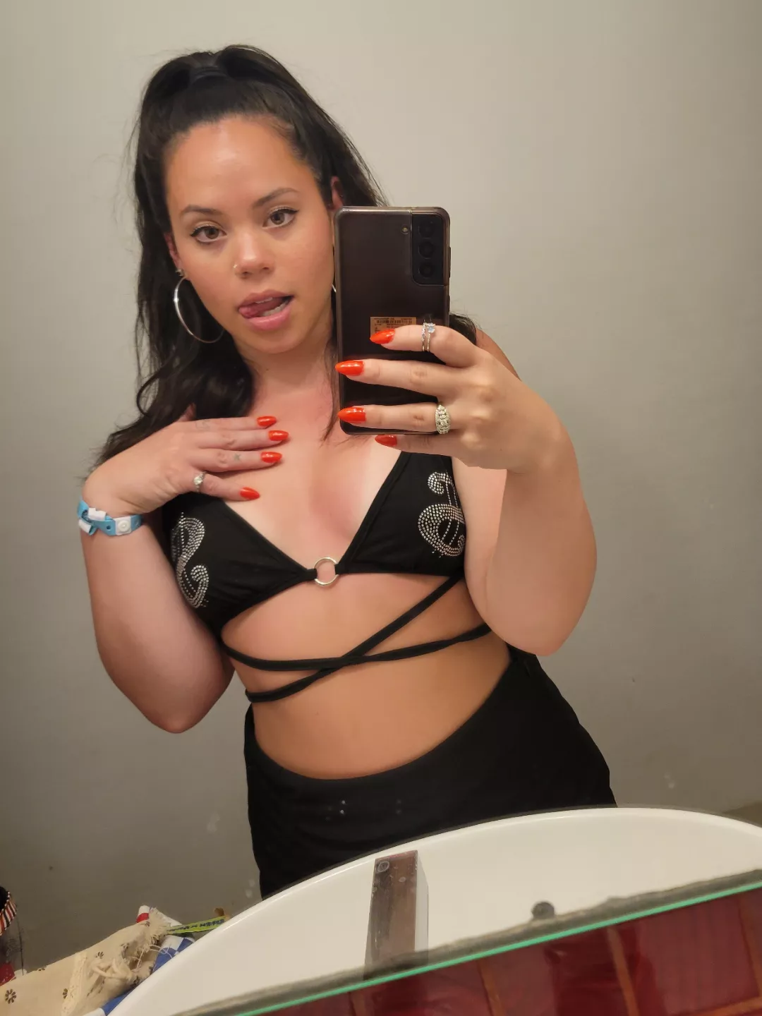 Would you dance with me at the club?