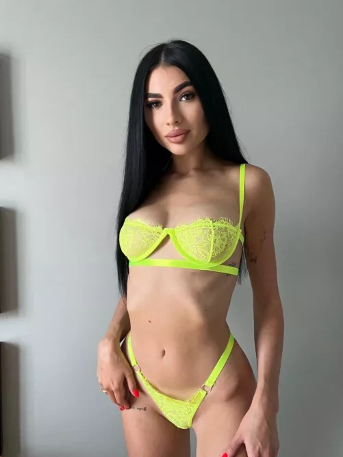 you see how this girl wants you, take off your pants