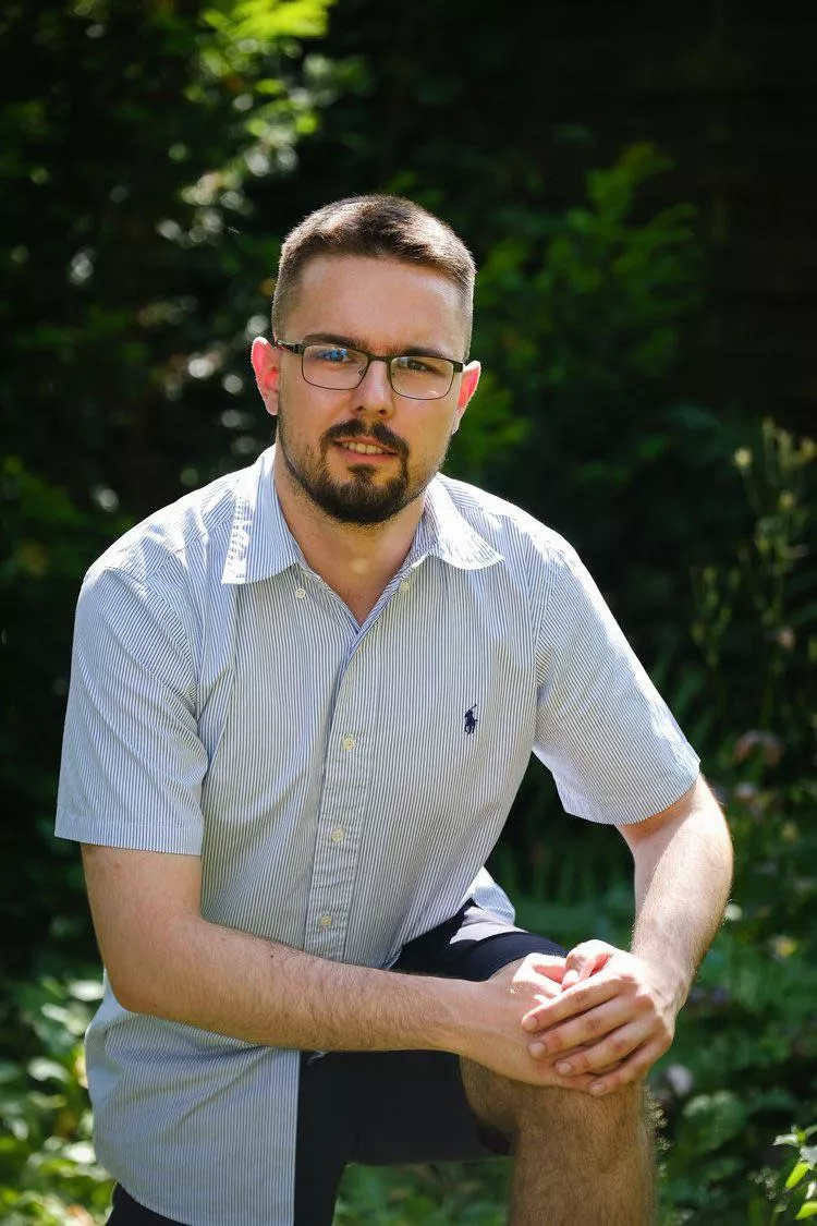 A 20-year old Croatian man here 🇭🇷🇧🇦