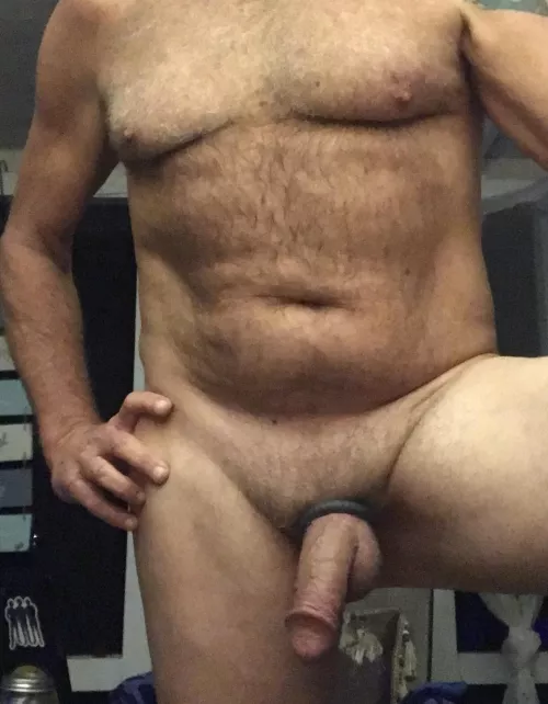 A Suck buddy sure would be handy tonight! [58]