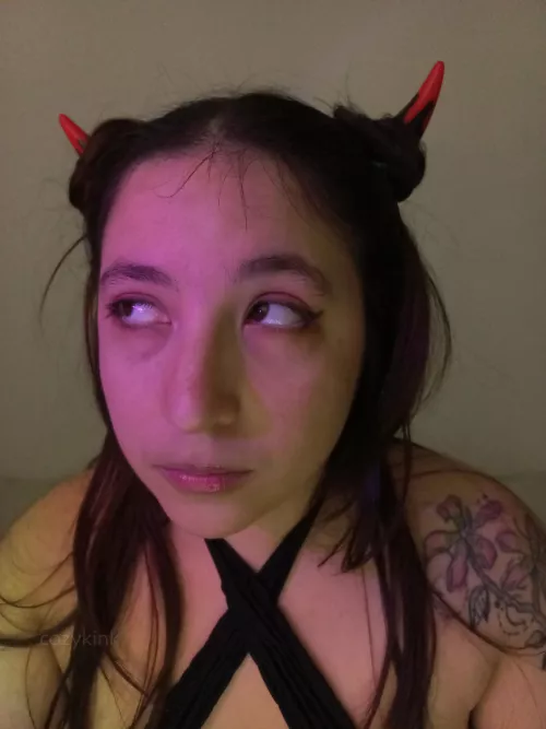 Being ignored is truly what you deserve. You thought i was paying attention to you?