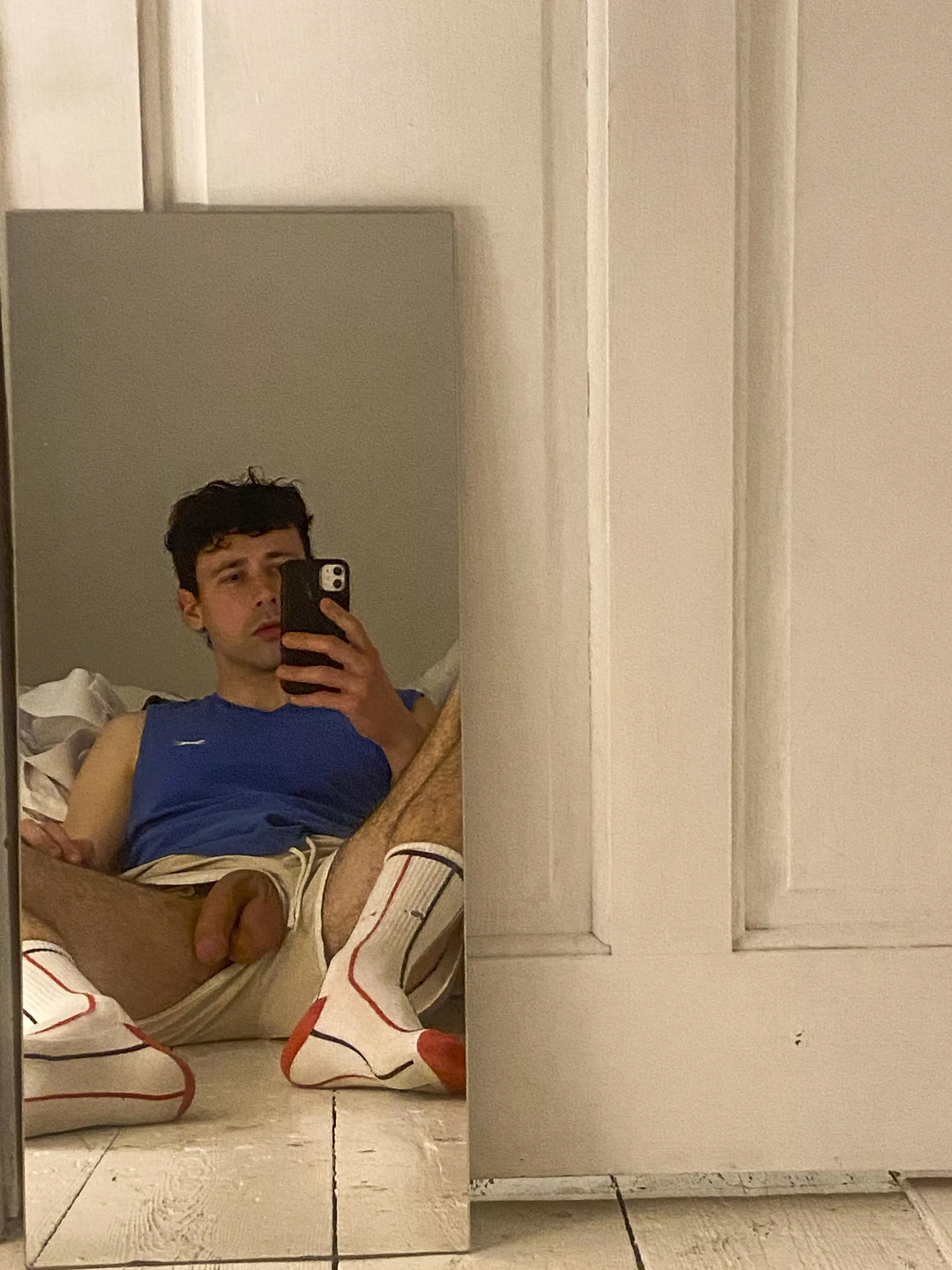 Come have a sniff..😈