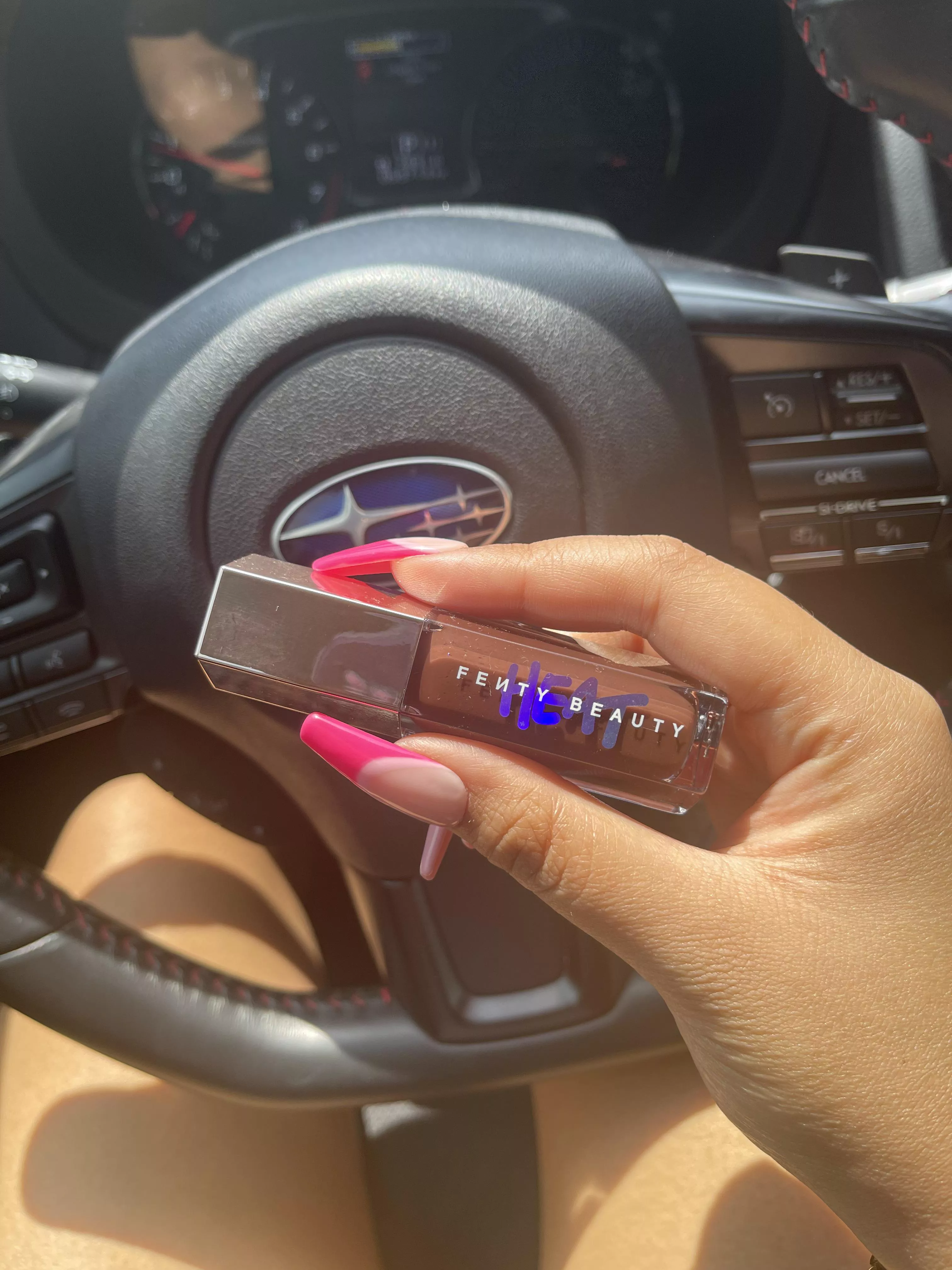 Finally got my hands on this fenty lipgloss! 😍