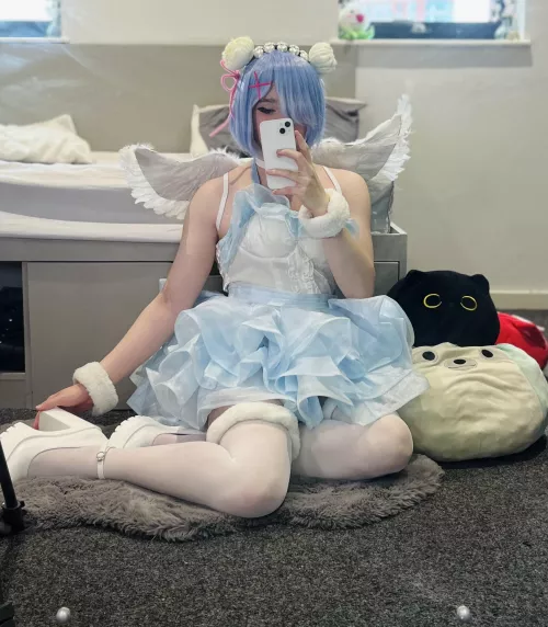 hii, do you guys like femboys who cosplay?