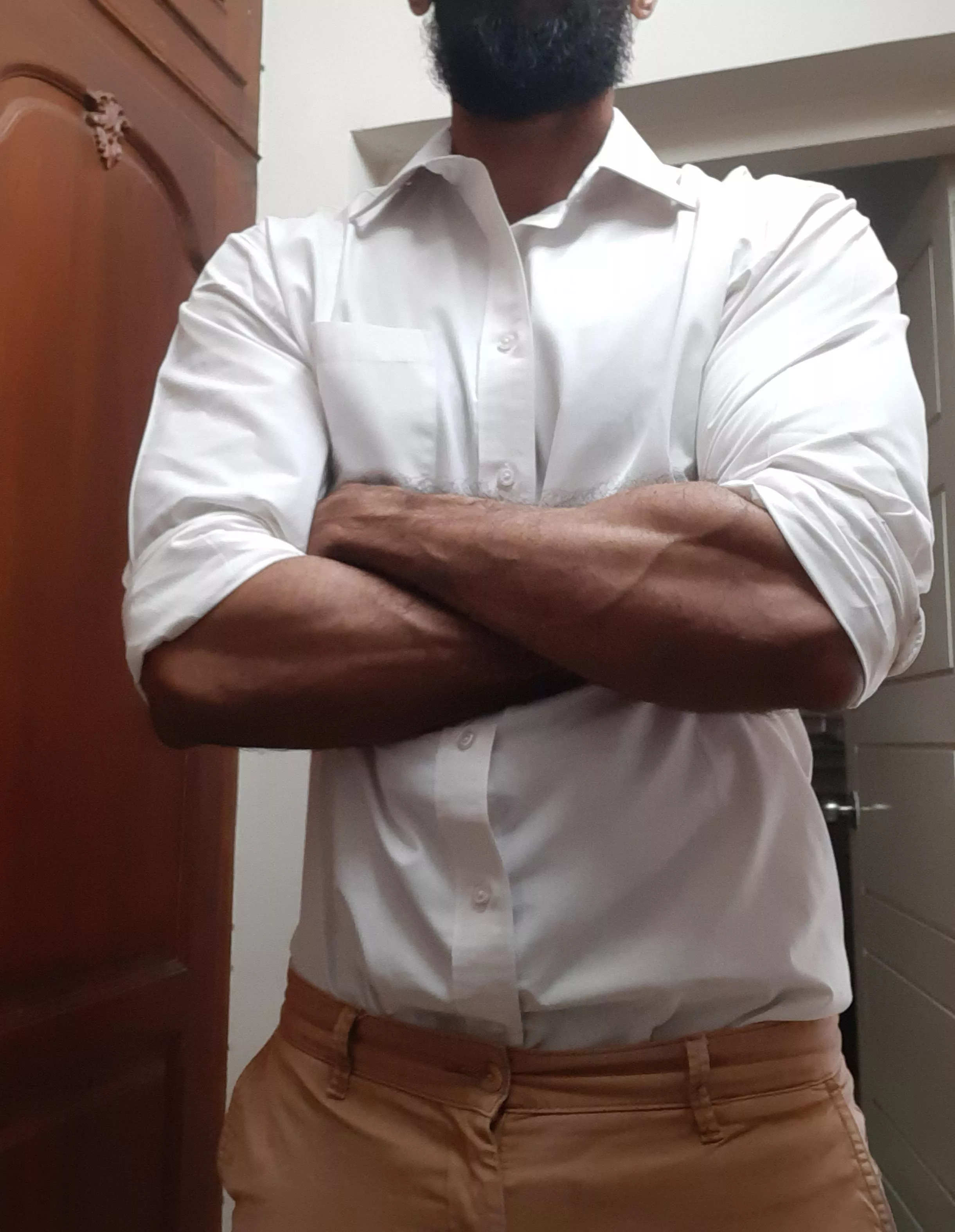 I hear people like folded sleeves here..