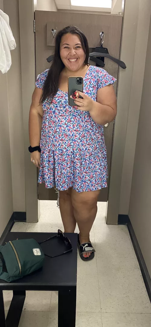 I like the dress who agrees?