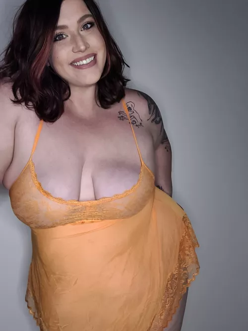 I think I might start wearing more orange!