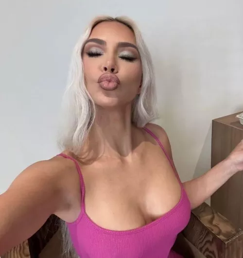 I want those lips to kiss the tip of my cock