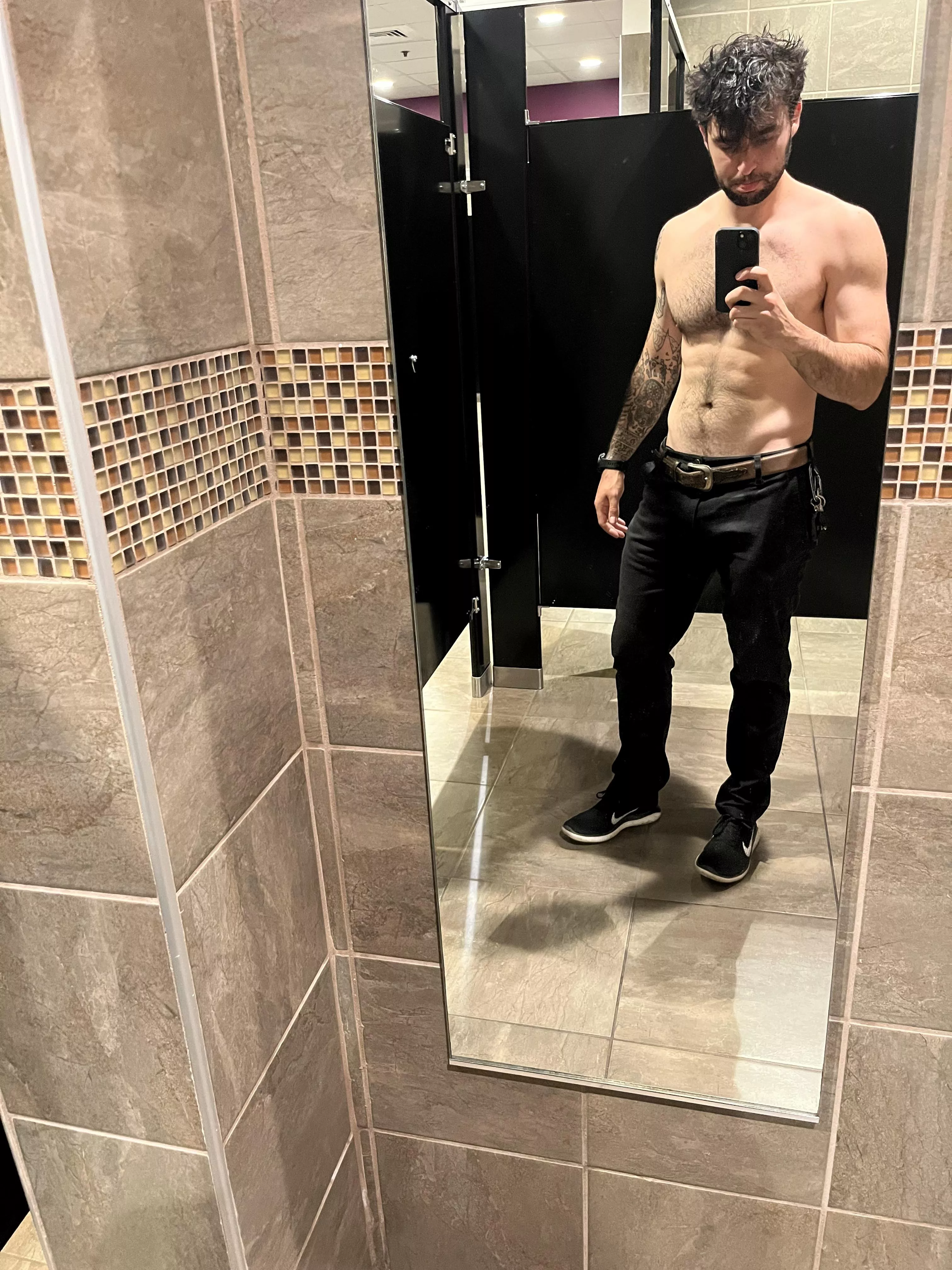 I’m hotter than your boyfriend, let’s go