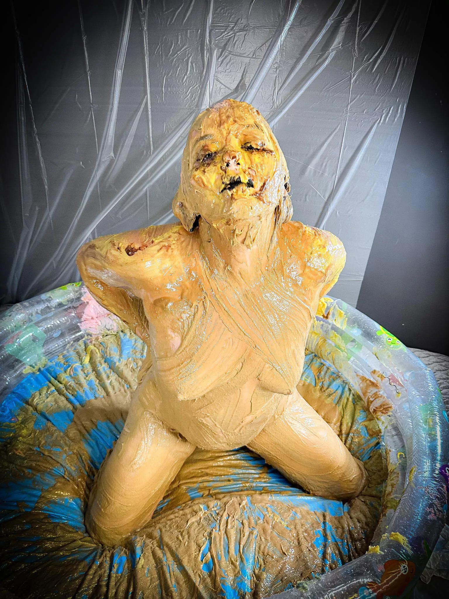 I'm such a mess 🤎🤍🍰