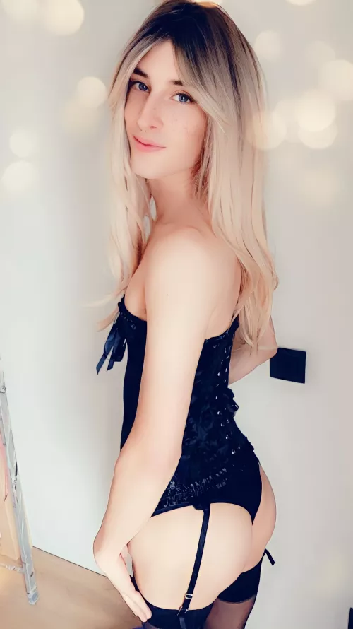 My ex her corset fits me really nice