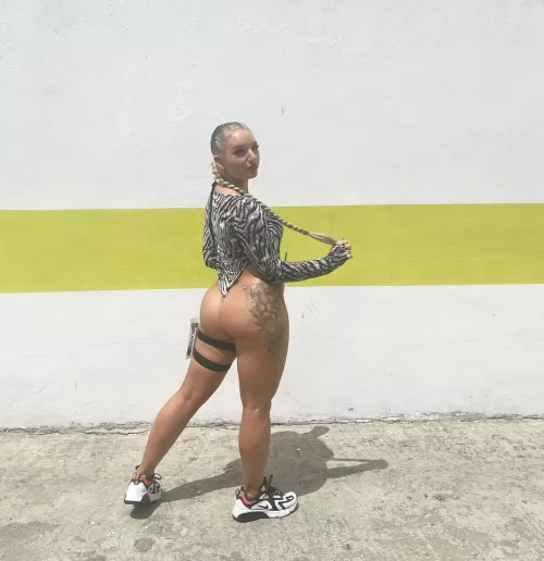 My wife at carnival this year! Would you give her the fucking she deserves