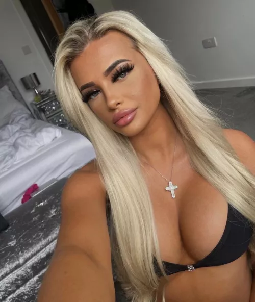 Needs a fat load on her face