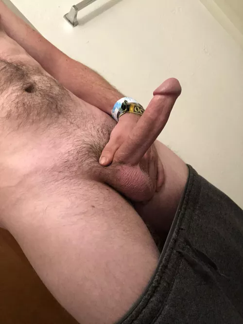 Probably gonna be a boring night in, so my DMs are open!