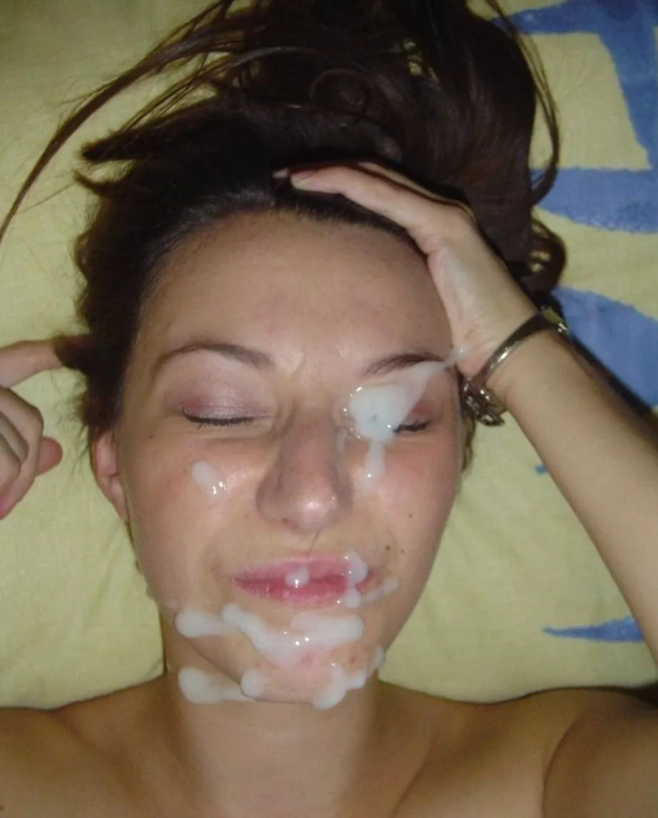 Slut's Eye Glued Shut