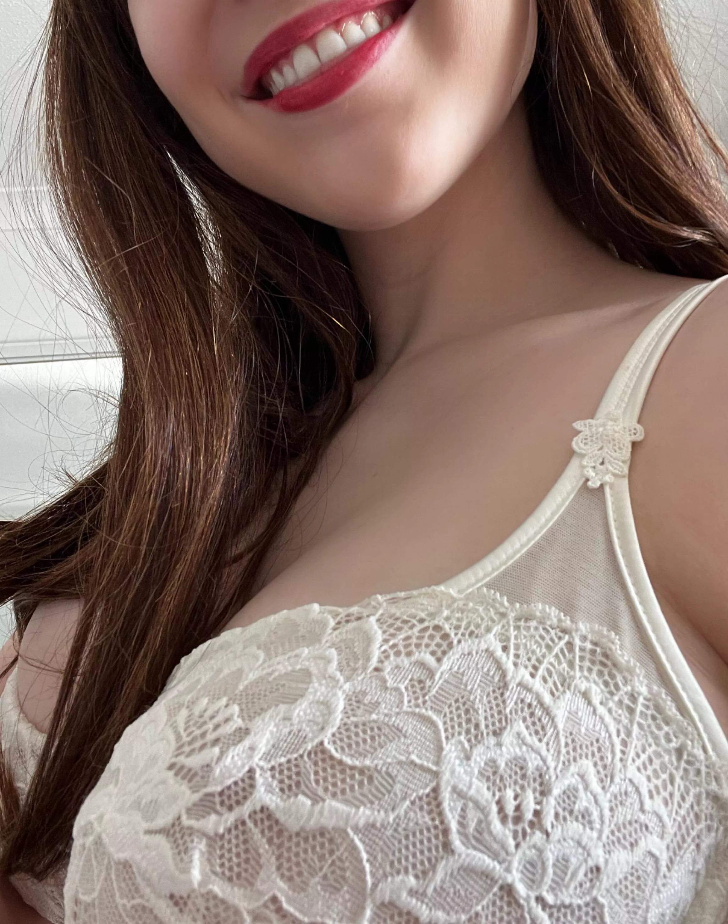 White lace moment