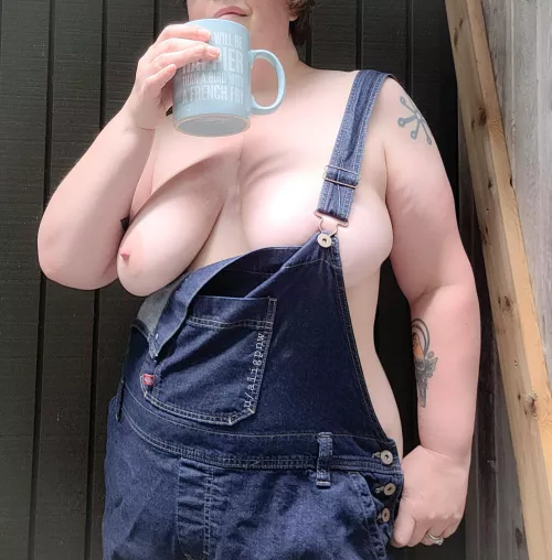 Why do I suddenly find myself humming The Dukes of Hazard theme?