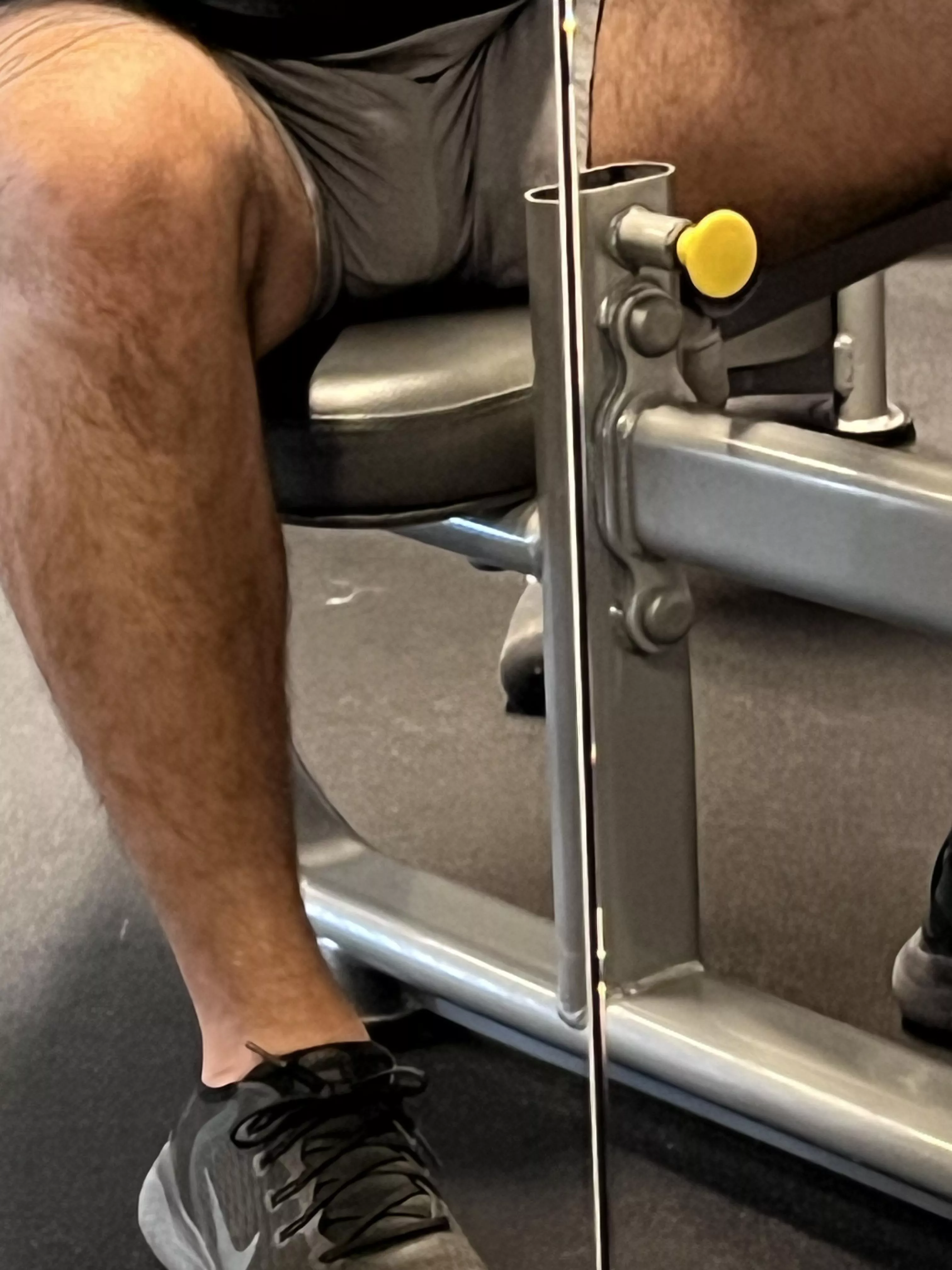 Would you meet me in the locker room post work out?😈