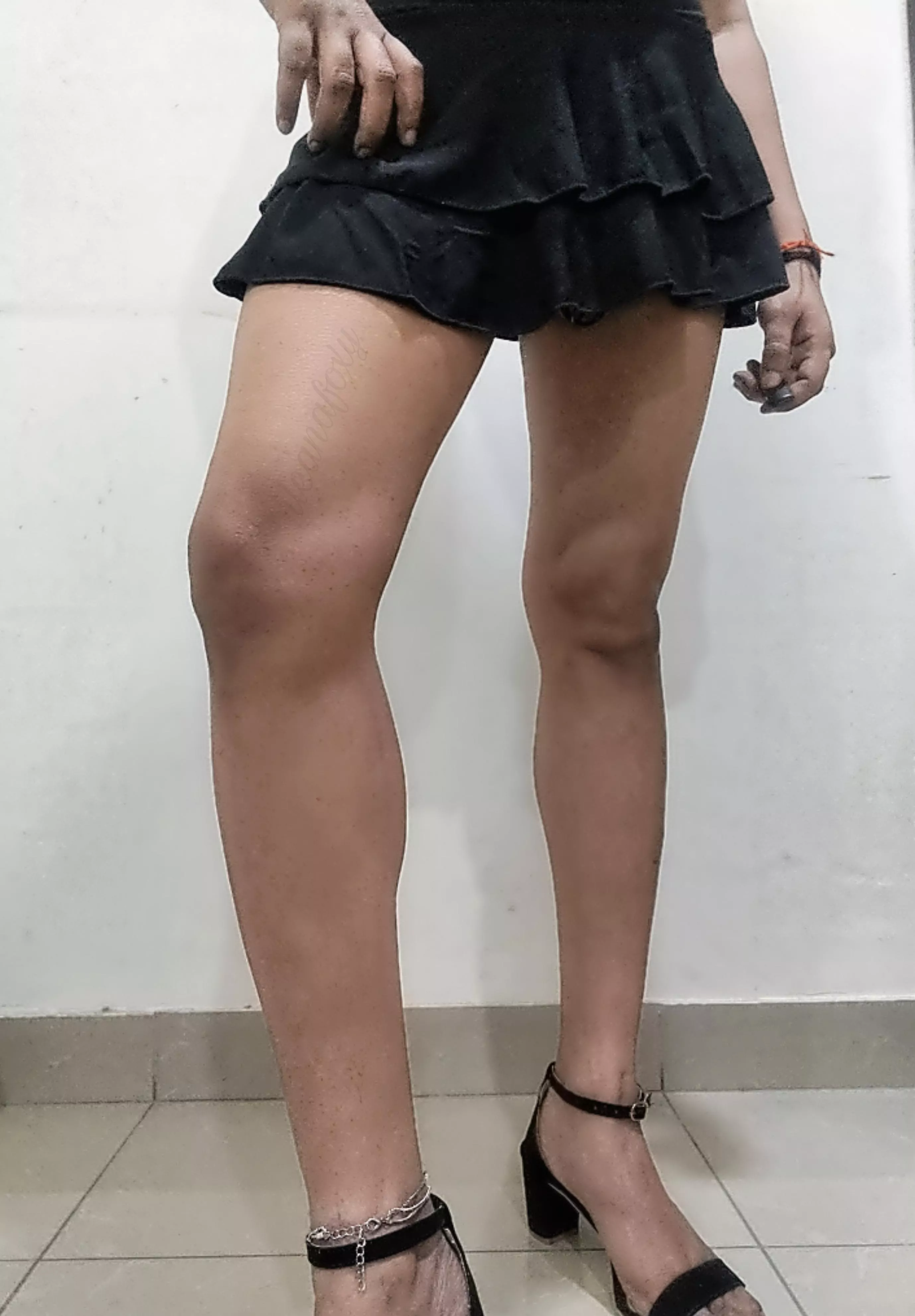 Would you submit to my thighs like a good puppy?