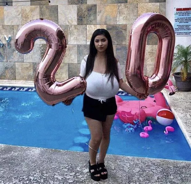 Young girls with udders 🤤 Part 1