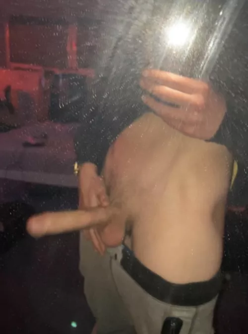 19 @gabriel-uk55 hmu If your hung or skinny