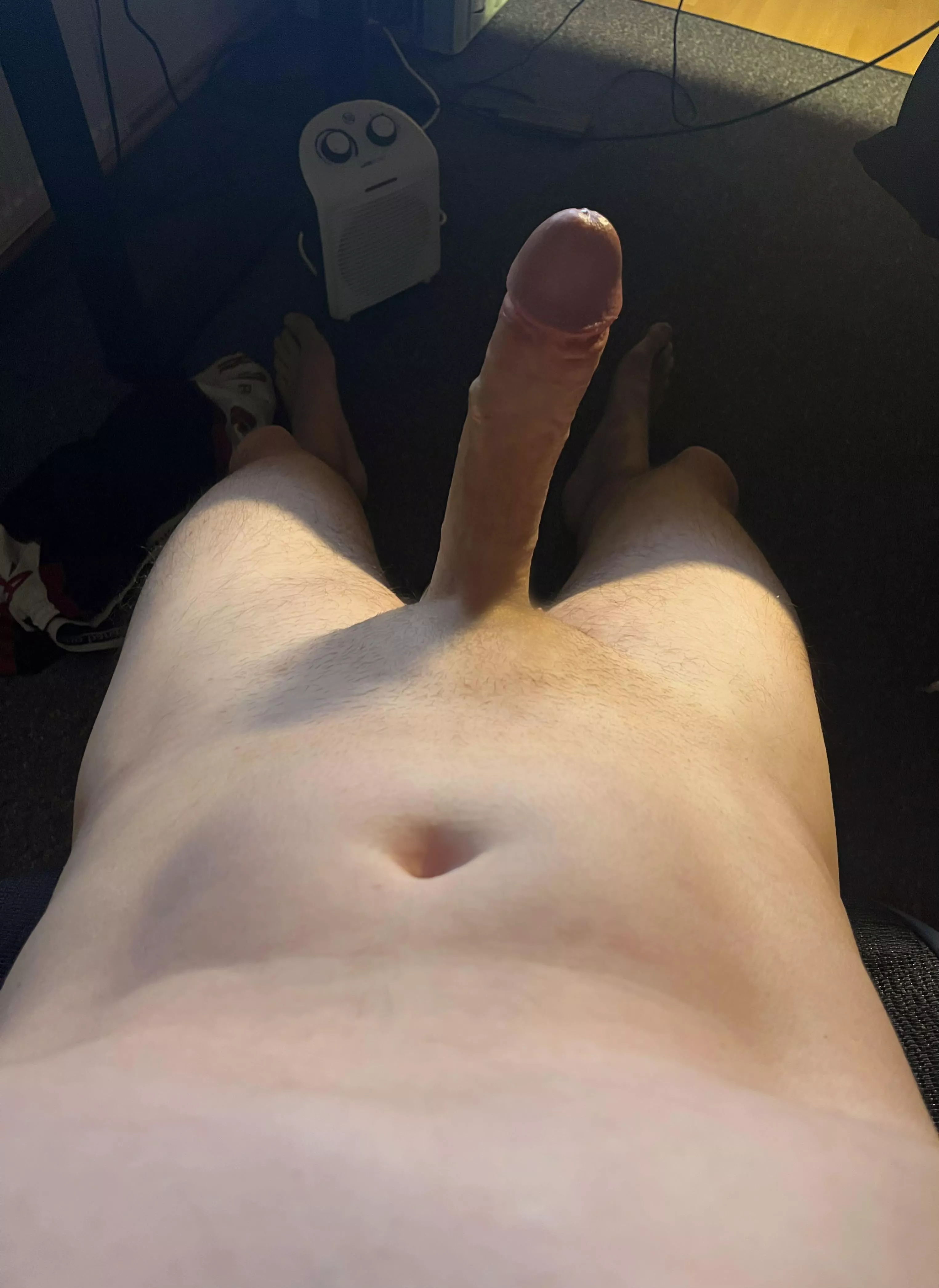 25 looking for huge Cocks. Shaved +++ SC hung_065