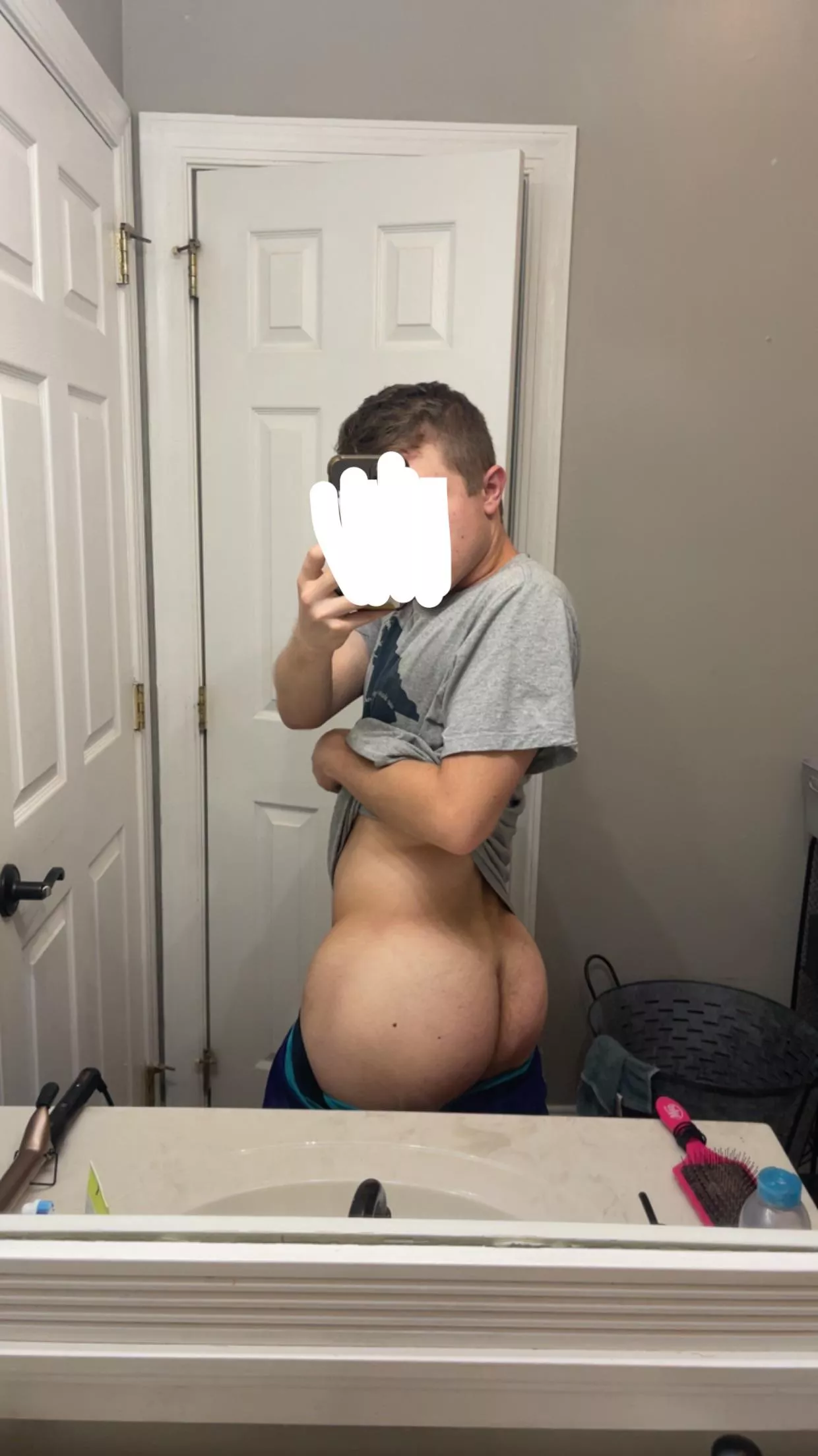 26 jlaw_0097 virgin bro