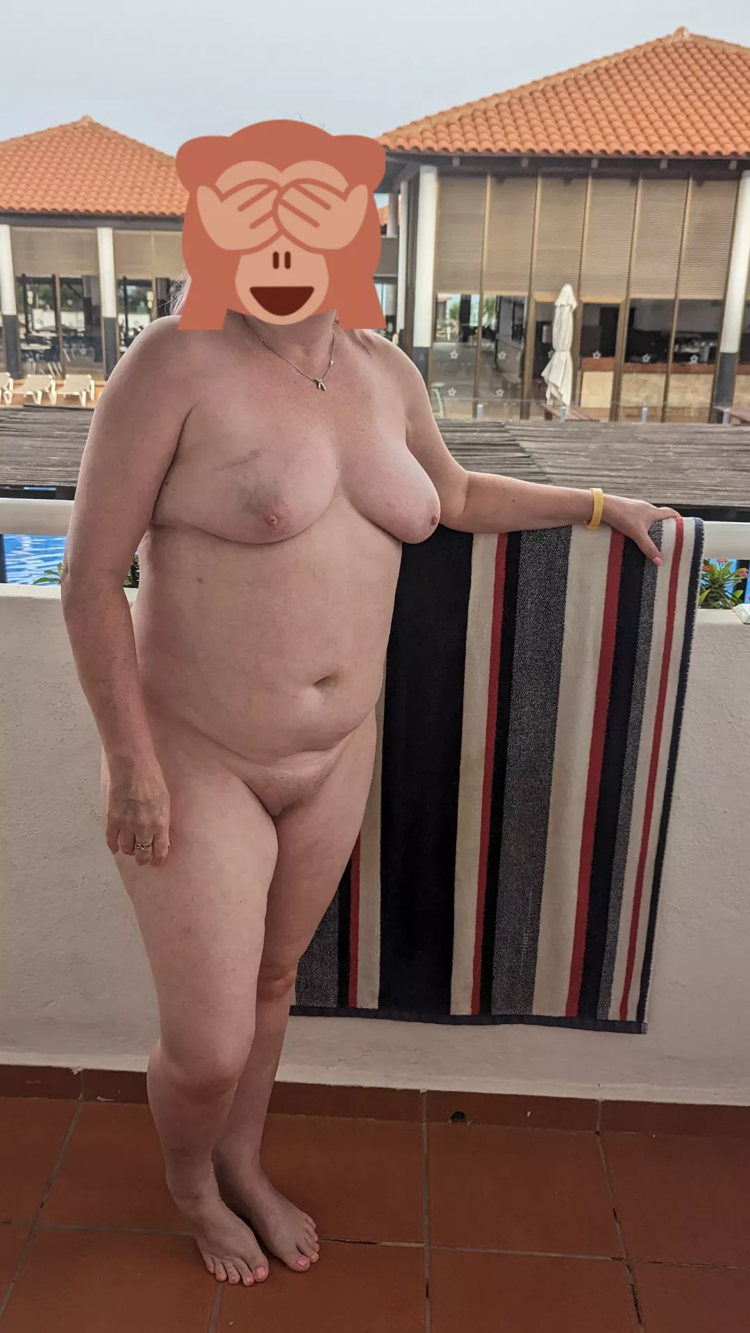 49f, 196, 5ft 8