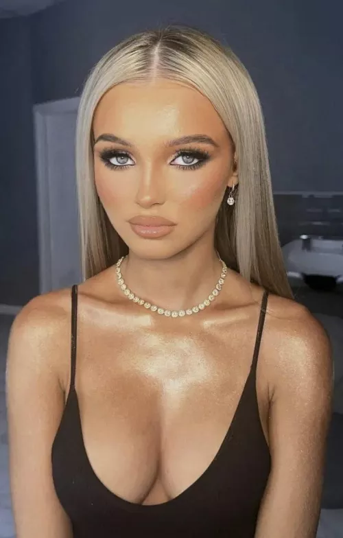 A Daddy’s girl chav slut