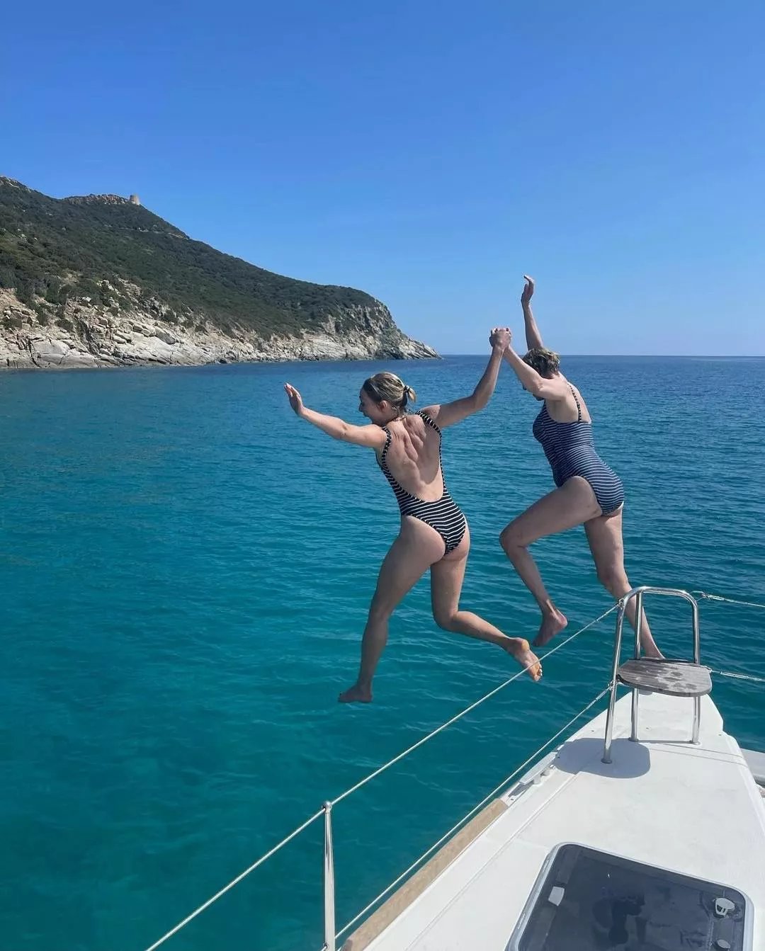 AnnaSophia Robb (on the left) Instagram 7/11/23