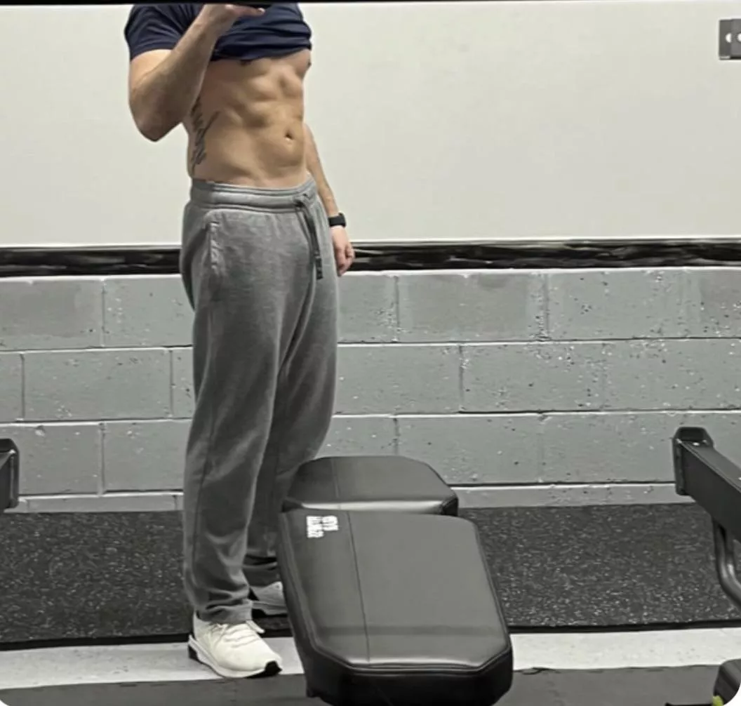 Anyone need a hu[m]p day spotter? 🍑