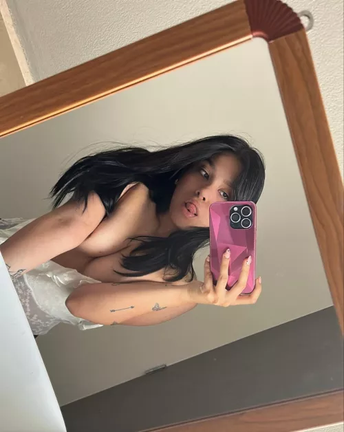 Can you endure dating a crazy girl like me?