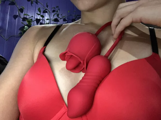 Cant wait to try out my new red toy 😩