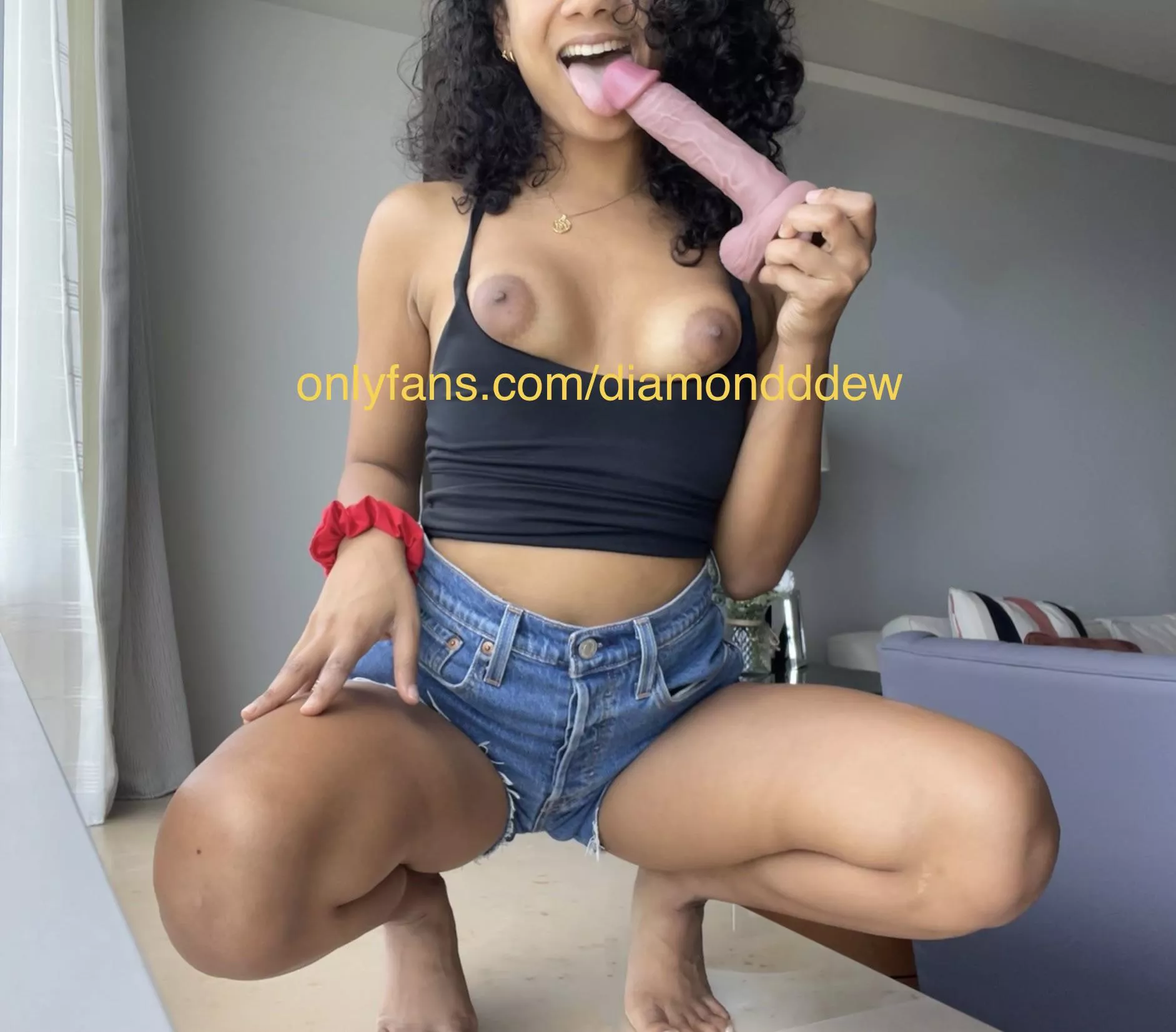 Cum let me suck your cock 🤤😍