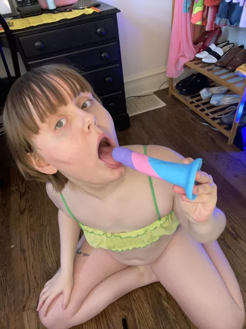 daydreaming about the trans hottie who wants to face fuck me