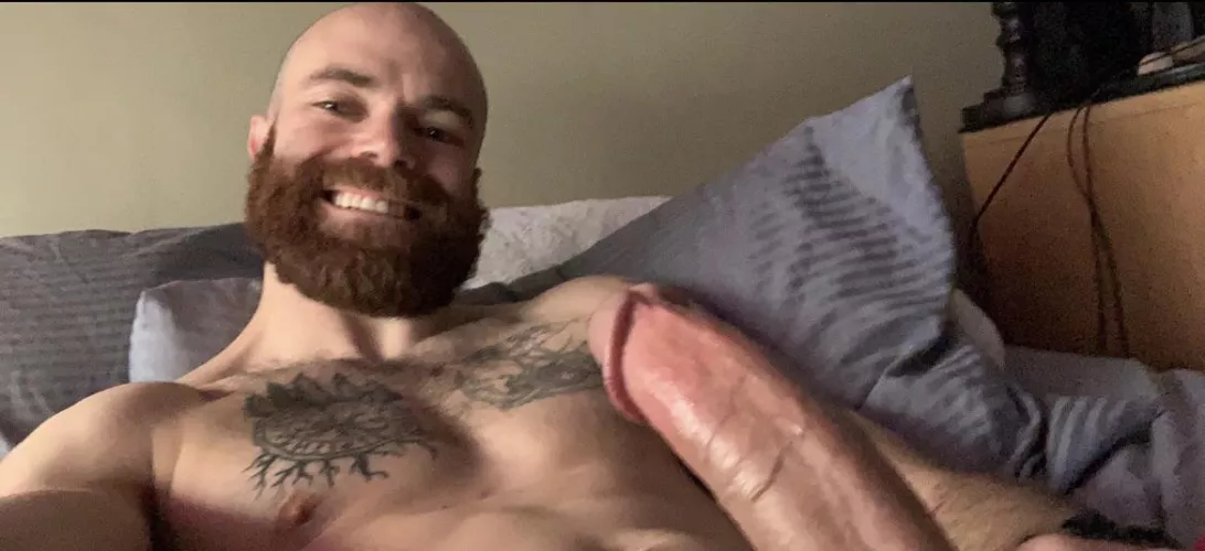 Here’s my beard, and here’s my boner. Why don’t you come on over?