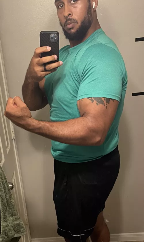 Hey everyone! I’m curious about my looks. Am I a BHM?